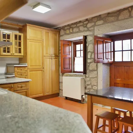 Casa Do Pinheiro Manso * קמיניה